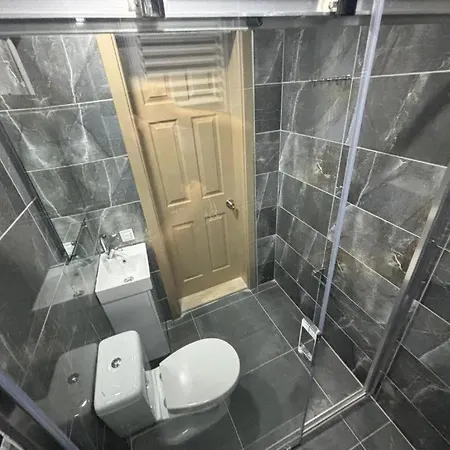 Akapella מלון פמוקלה